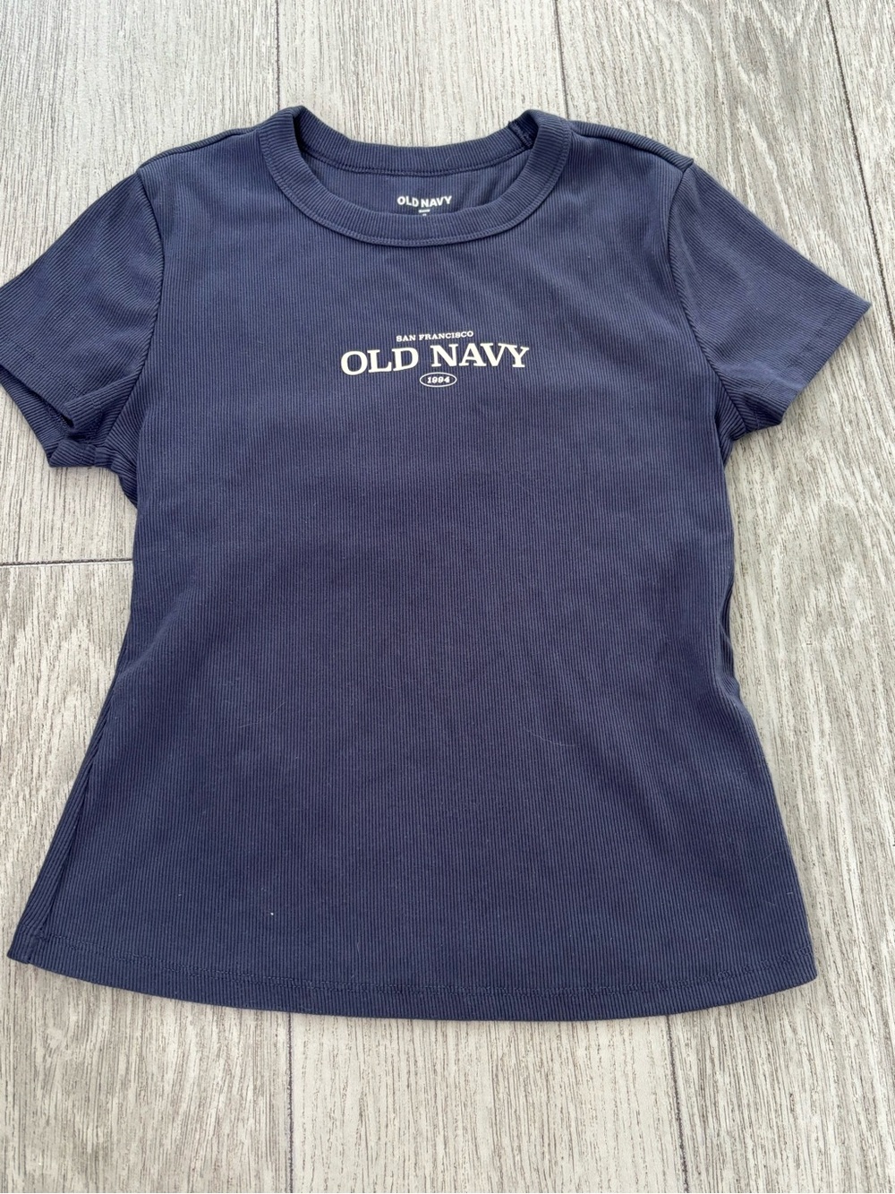 Old Navy branded “snug” tee. EUC.